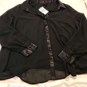 Torrid chiffon tunic button up nwt